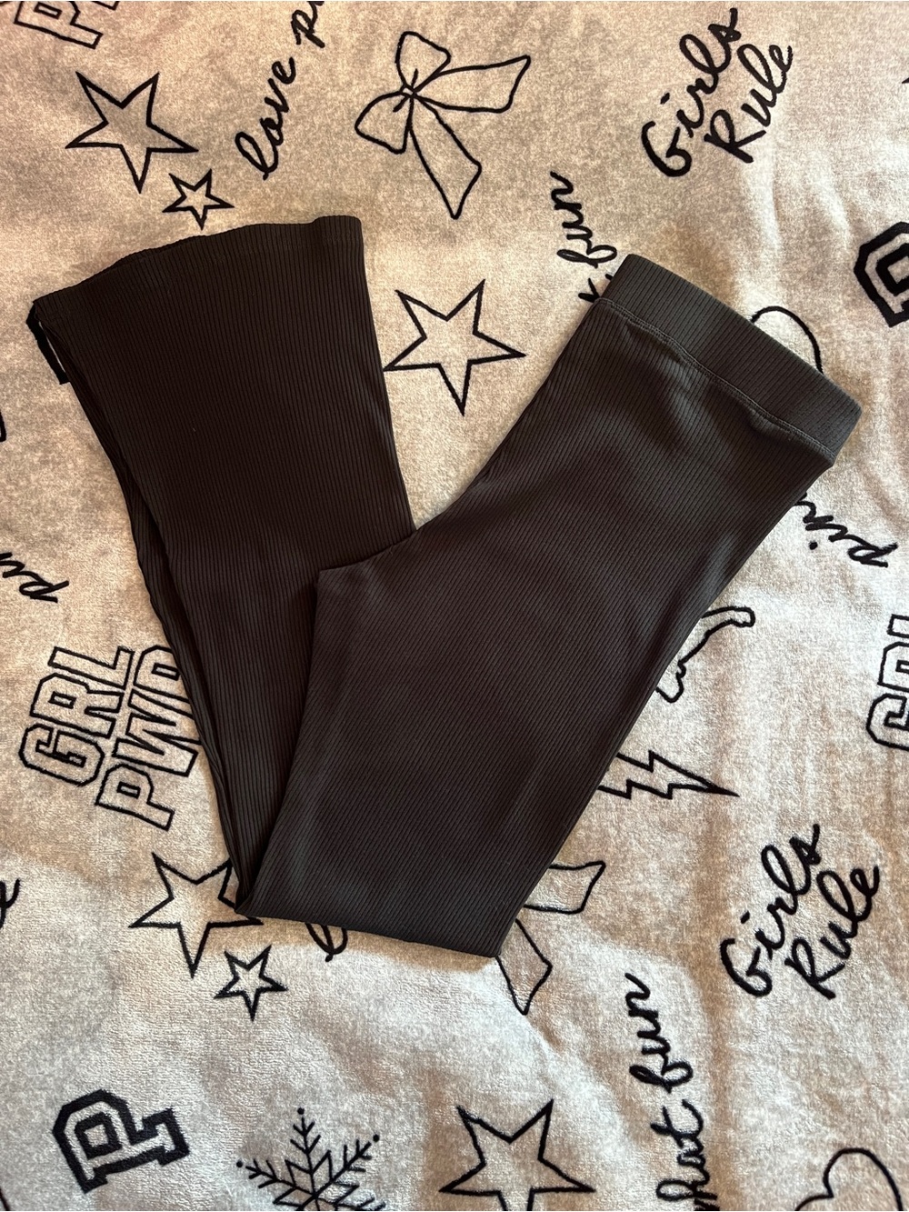 Victoria Secret Pink Women’s Size XL Black Ribbed Flare Leggings